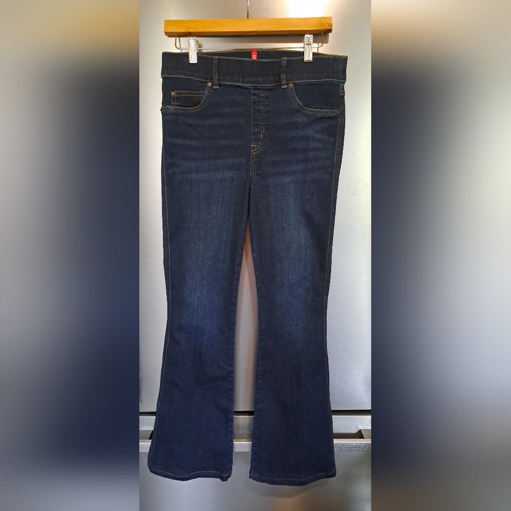 Ladies Spanx Denim Flare Jeans  Blue Denim Stretch Dark Wash Stretch Medium